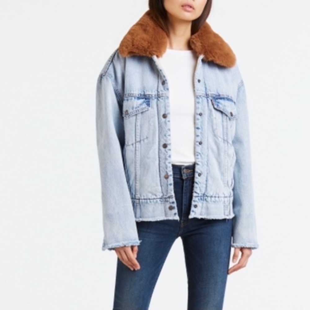 Levi’s Sherpa jacket with detachable collar